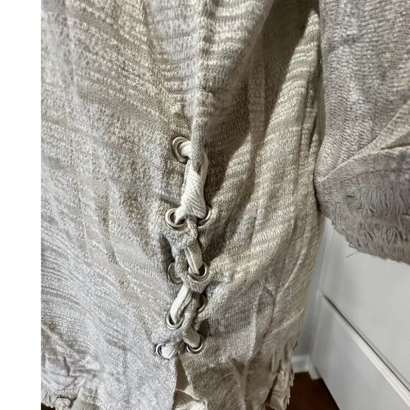 Hayden Los Angeles Bow Fringe Sand Top Sz S NWT - Picture 3 of 4